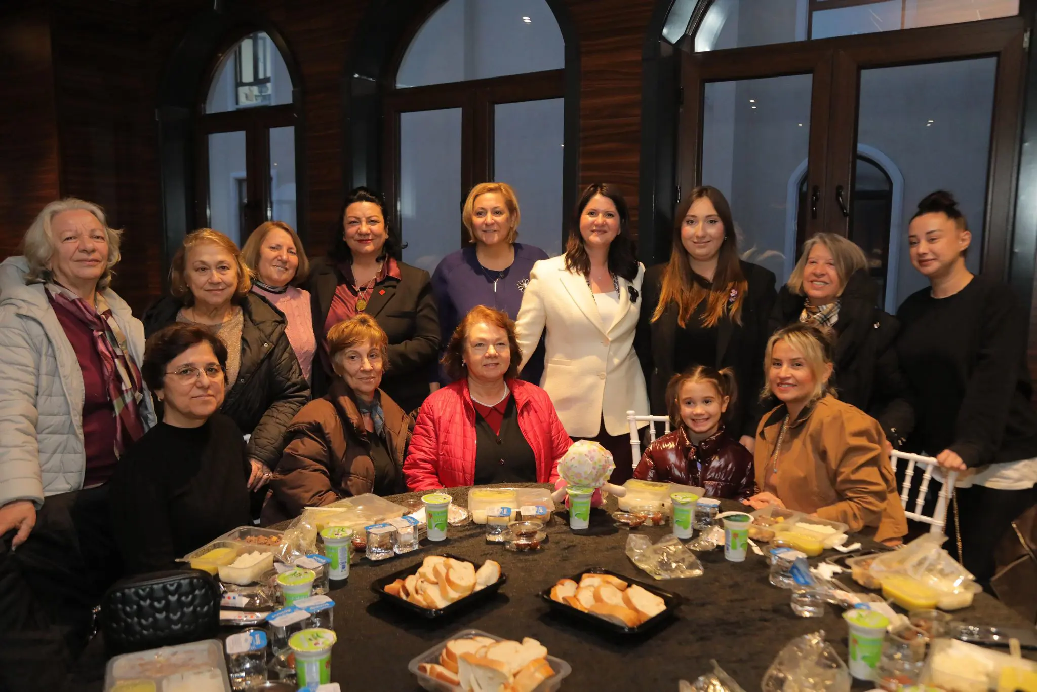 EDİRNE BELEDİYESİ YENİİMARET KADIN MERKEZİ KADINLAR GÜNÜ’NDE HİZMETE AÇILDI galeri görseli